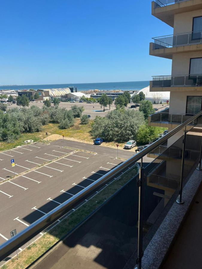 Ferienwohnung Monalissa Summerland Mamaia Exterior foto